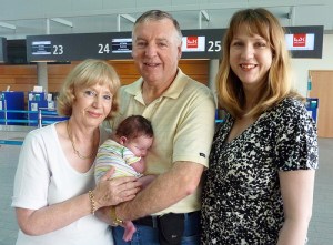 Garry-Jenny-Julie-Mia-airport